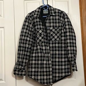 Outdoor Exchange lined button up. Med